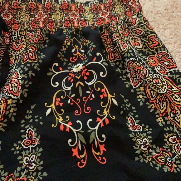 Folk Style Soft Shorts - Picture 4 of 9